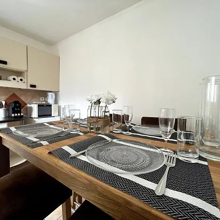 Apartment Vaugirard - 4 Pers Terrasse Montereau-Fault-Yonne