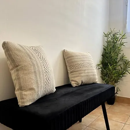 Apartment Vaugirard - 4 Pers Terrasse Montereau-Fault-Yonne